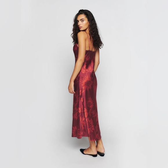 Reformation Salamanca Dress in Helios - Picture 3 of 11